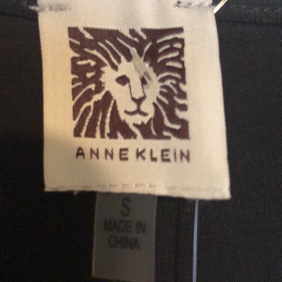 Off the Shoulder Sweater - Picture 3 of 5